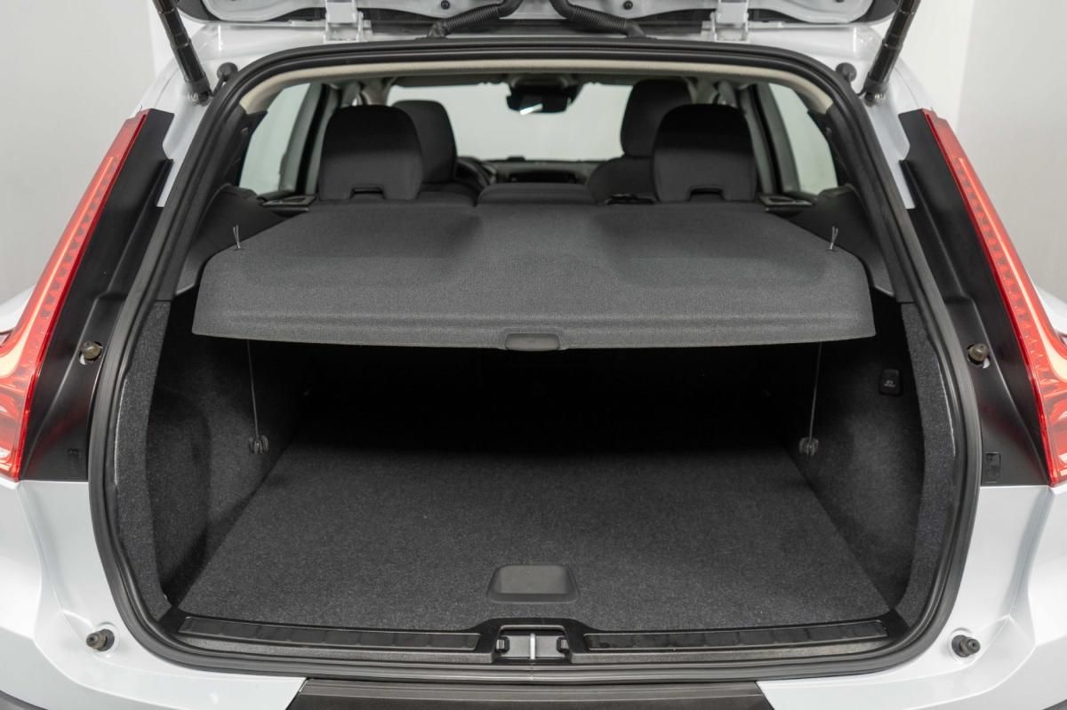 volvo-xc40-2022-hibrido-a-gasolina-1477cc