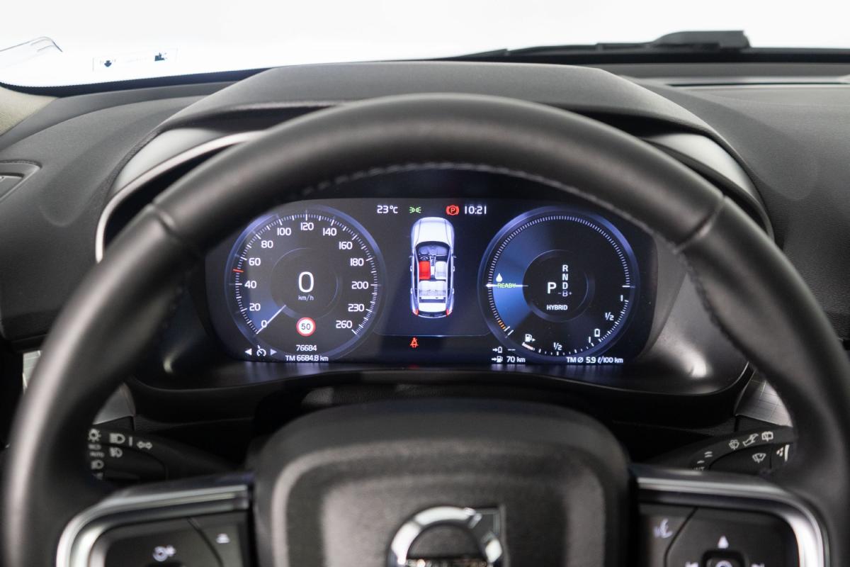 volvo-xc40-2022-hibrido-a-gasolina-1477cc