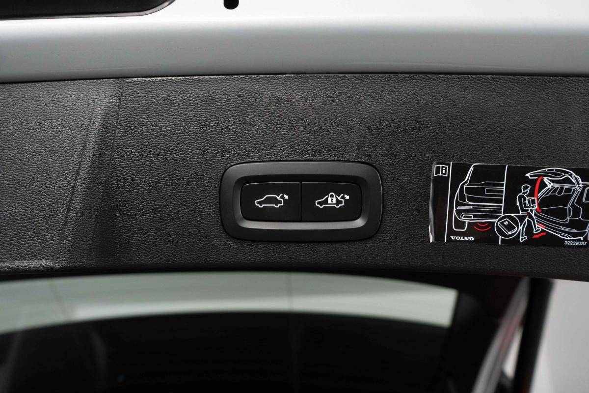 volvo-xc40-2022-hibrido-a-gasolina-1477cc