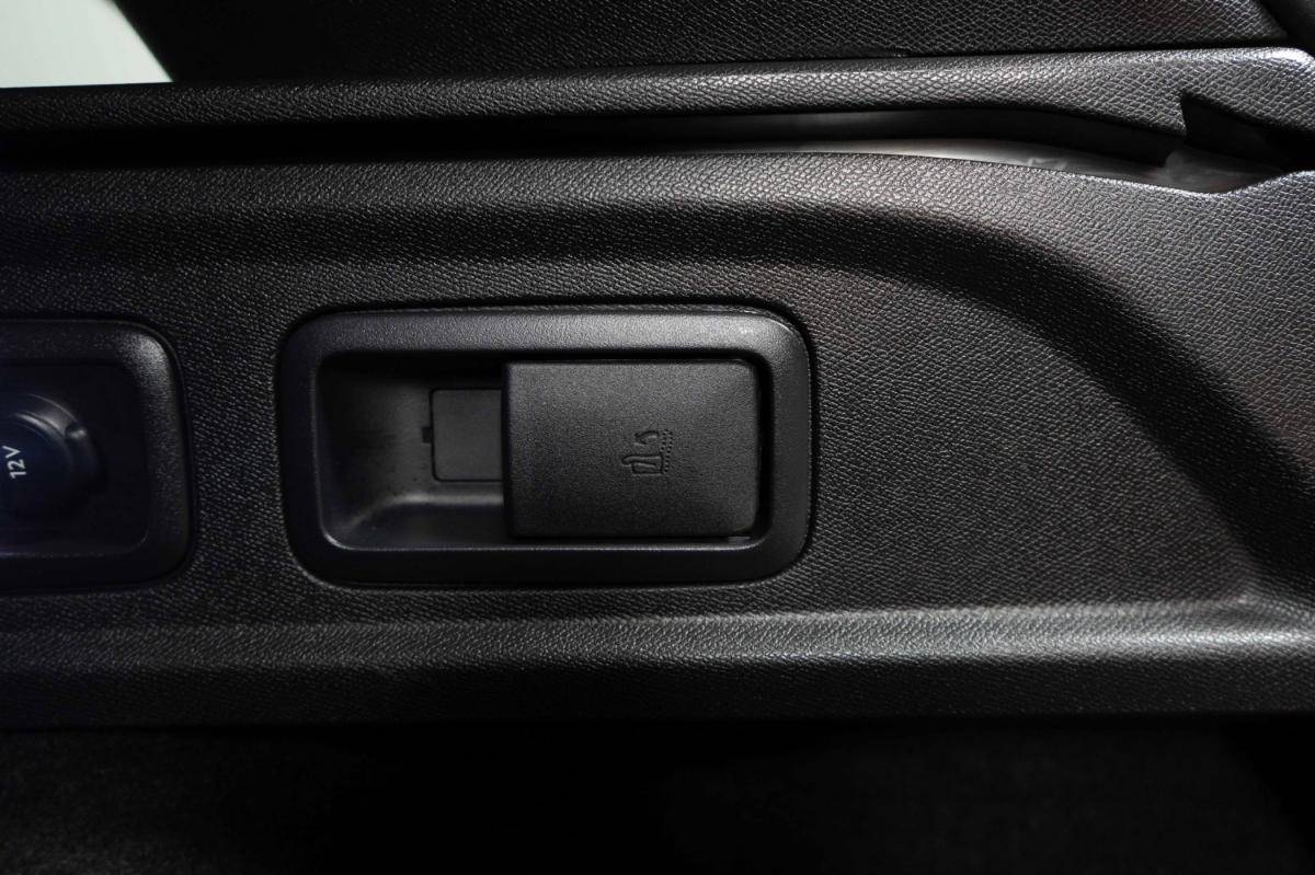 peugeot-308-sw-2024-gasolina-1199cc