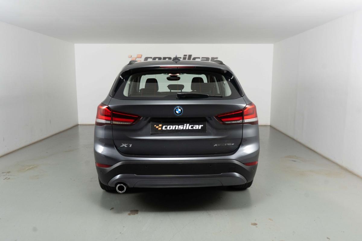 bmw-x1-2022-hibrido-a-gasolina-1499cc