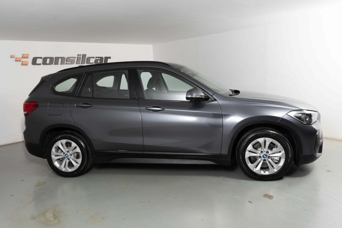 bmw-x1-2022-hibrido-a-gasolina-1499cc