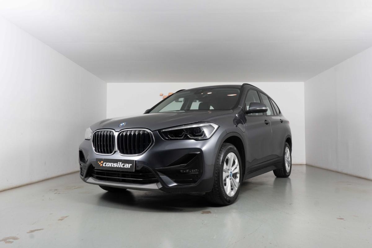 bmw-x1-2022-hibrido-a-gasolina-1499cc