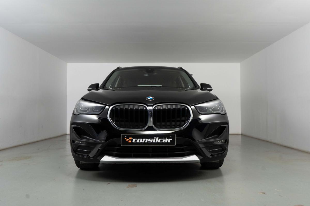 bmw-x1-2021-hibrido-a-gasolina-1499cc