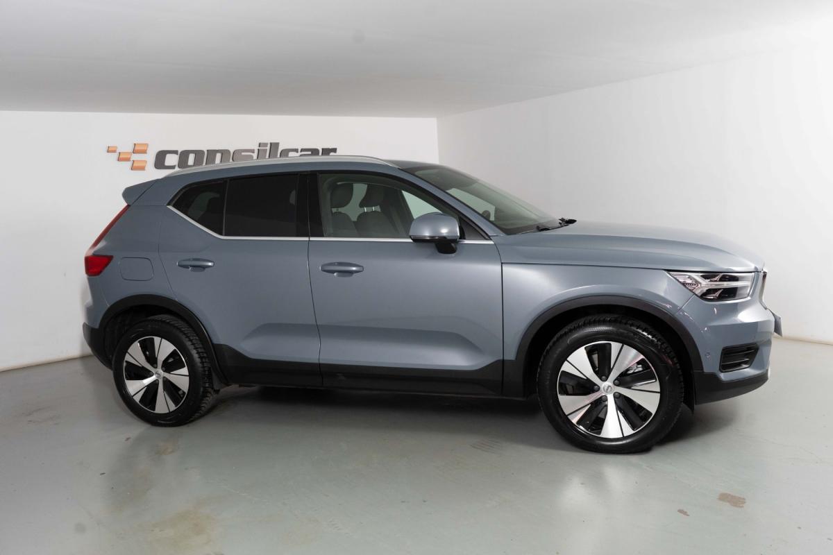 volvo-xc40-2022-hibrido-a-gasolina-1477cc