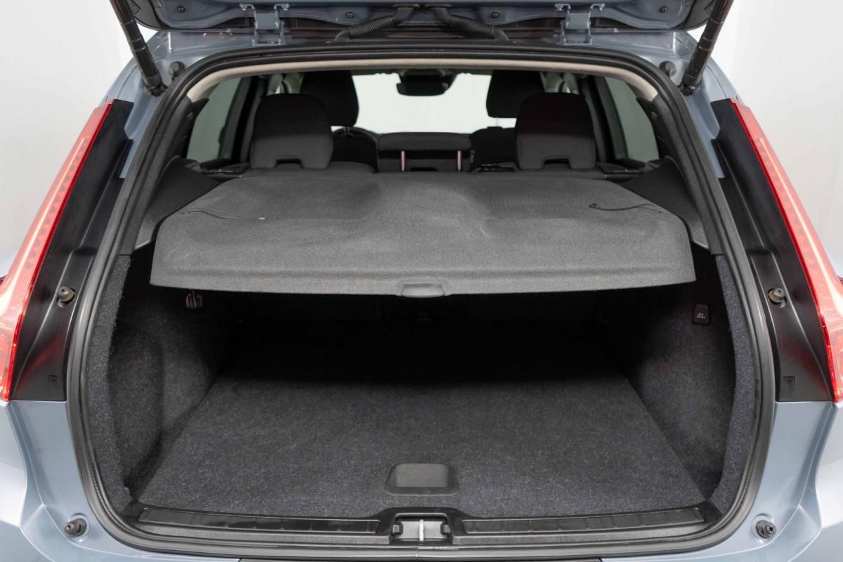 volvo-xc40-2022-hibrido-a-gasolina-1477cc