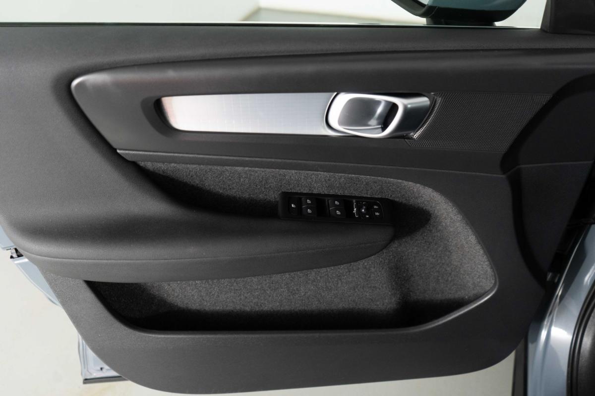 volvo-xc40-2022-hibrido-a-gasolina-1477cc