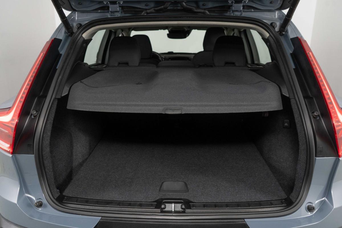 volvo-xc40-2021-hibrido-a-gasolina-1477cc