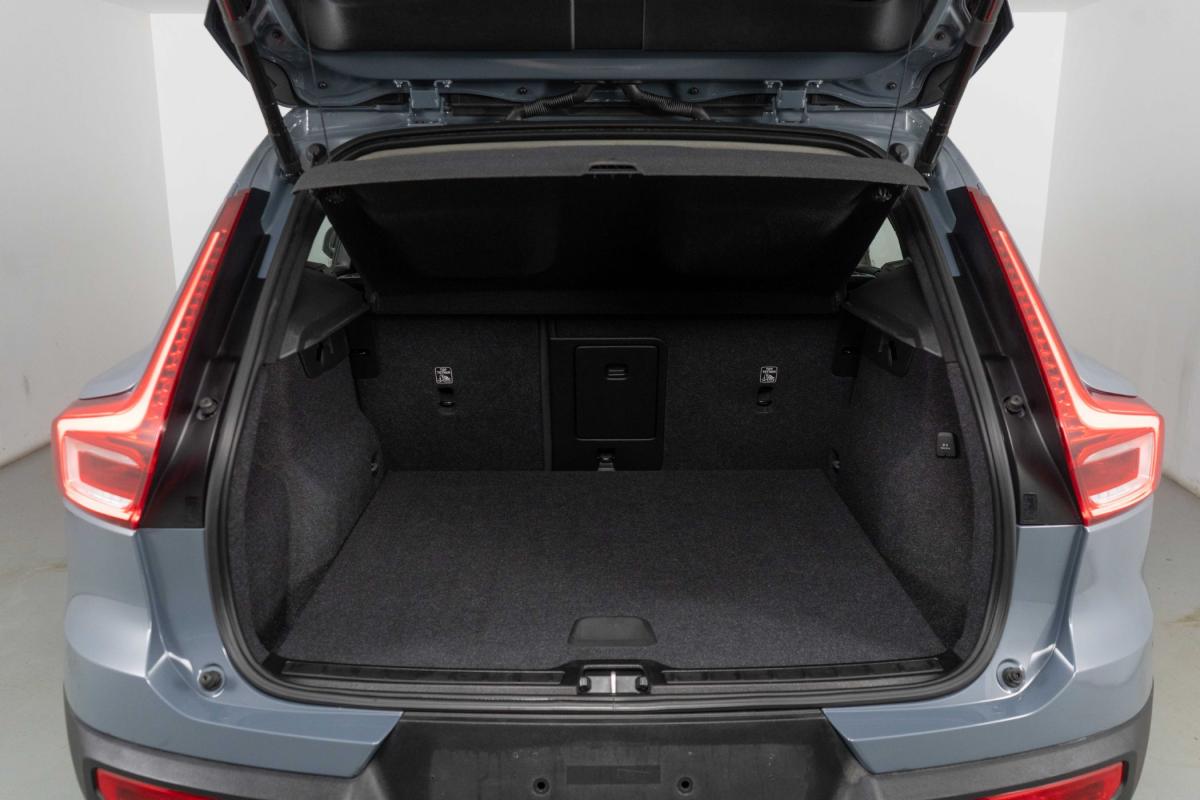 volvo-xc40-2021-hibrido-a-gasolina-1477cc