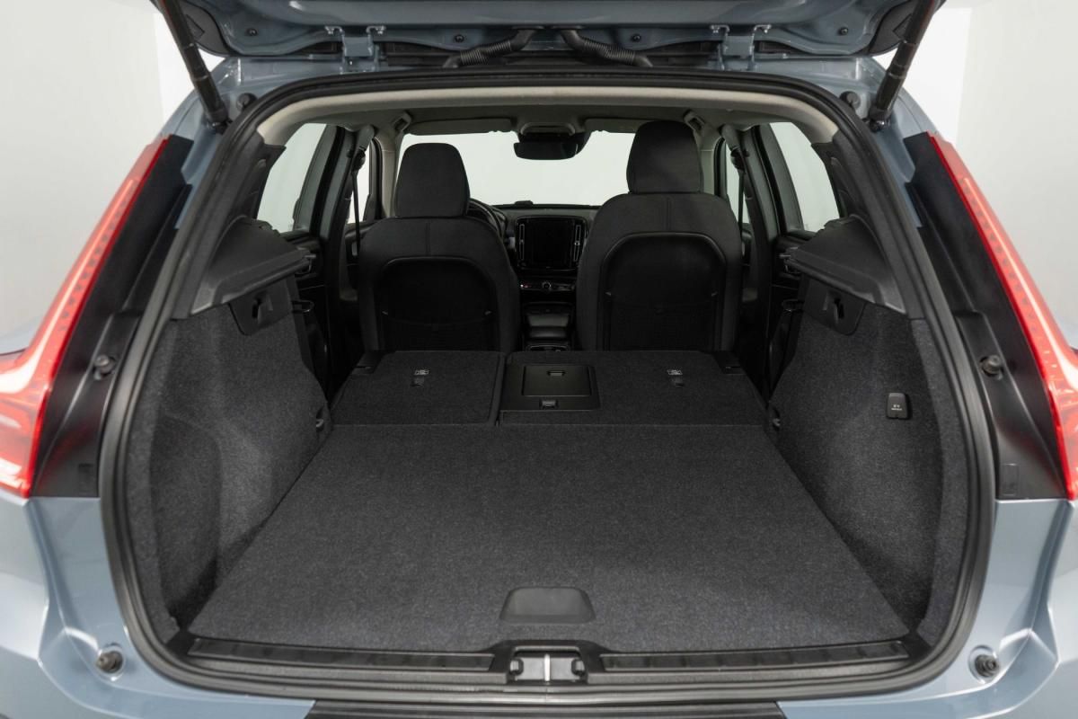 volvo-xc40-2021-hibrido-a-gasolina-1477cc