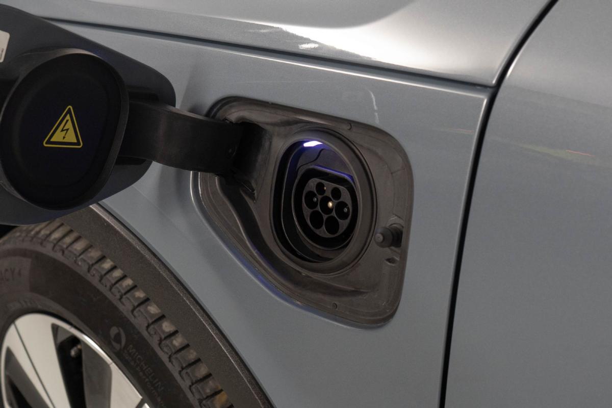 volvo-xc40-2021-hibrido-a-gasolina-1477cc