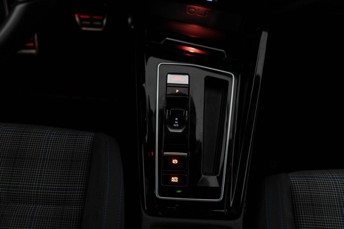 volkswagen-golf-2022-hibrido-a-gasolina-1395cc