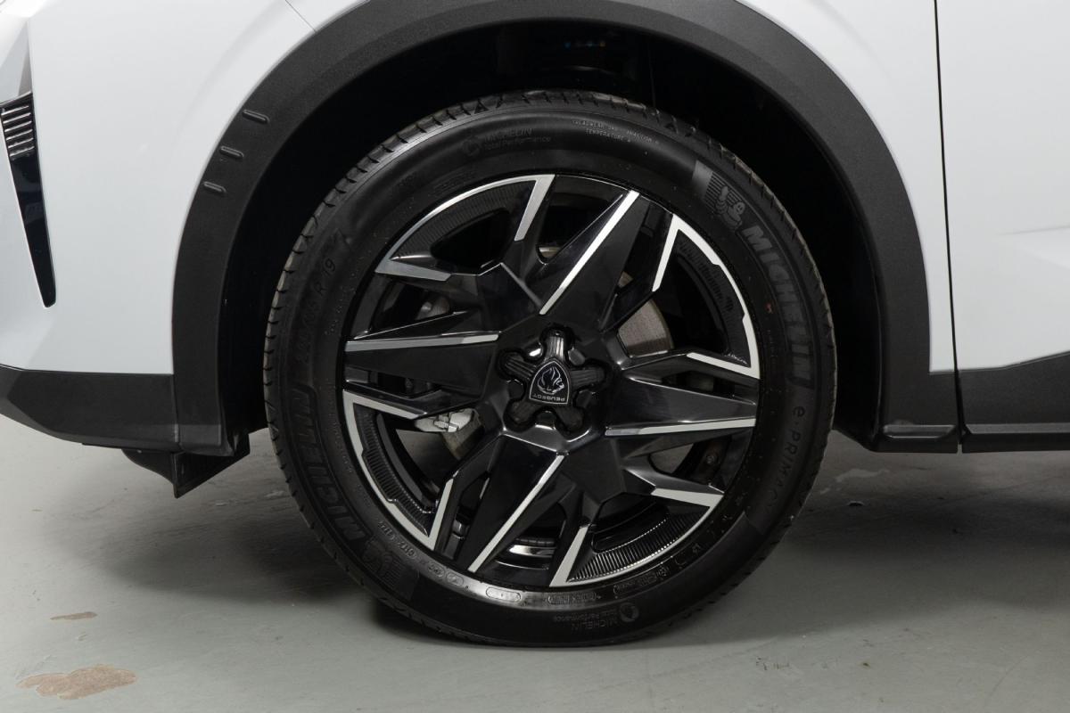 peugeot-5008-2025-gasolina-1199cc
