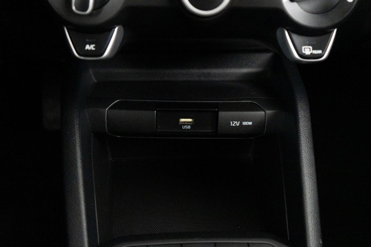 kia-stonic-2022-gasolina-1197cc