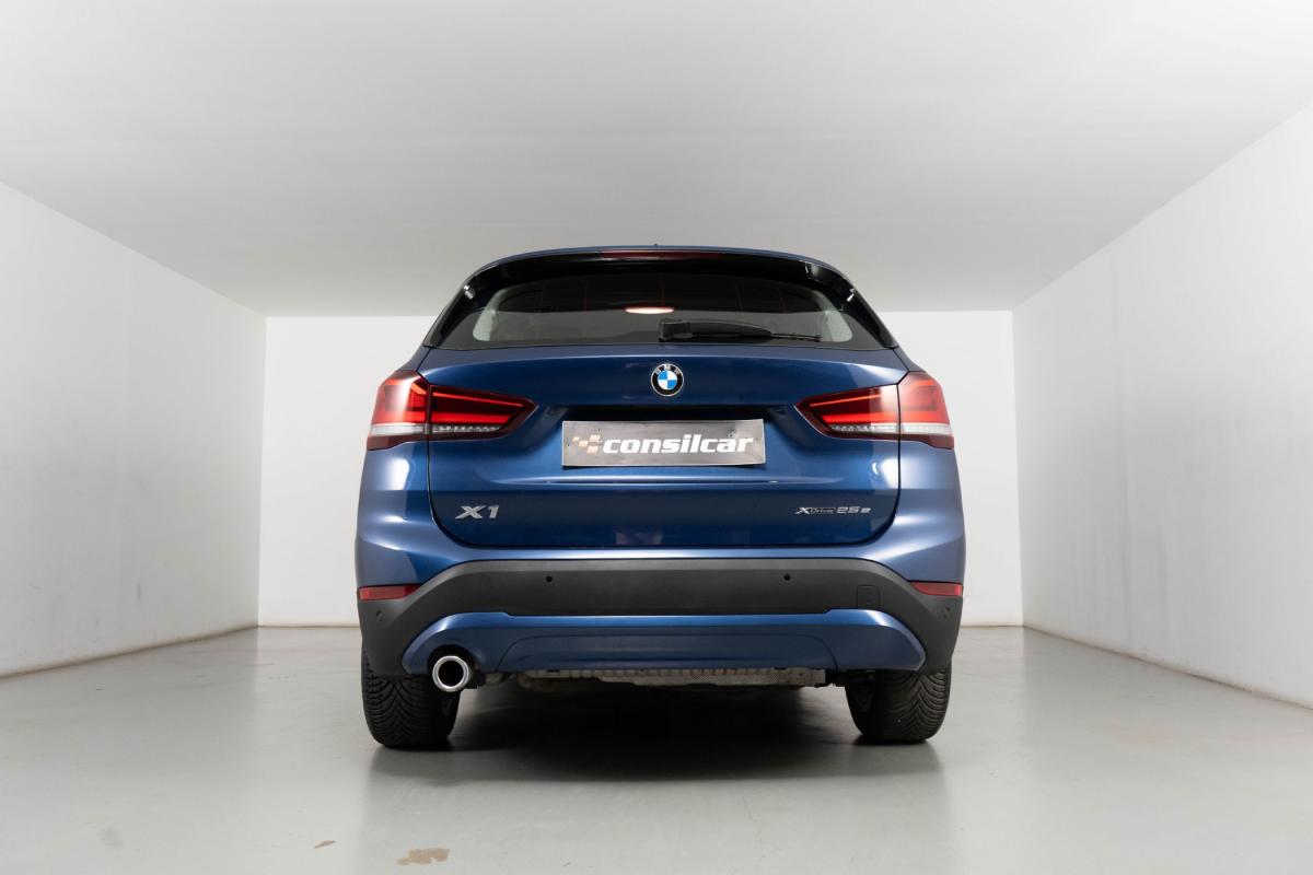 bmw-x1-2021-hibrido-a-gasolina-1499cc