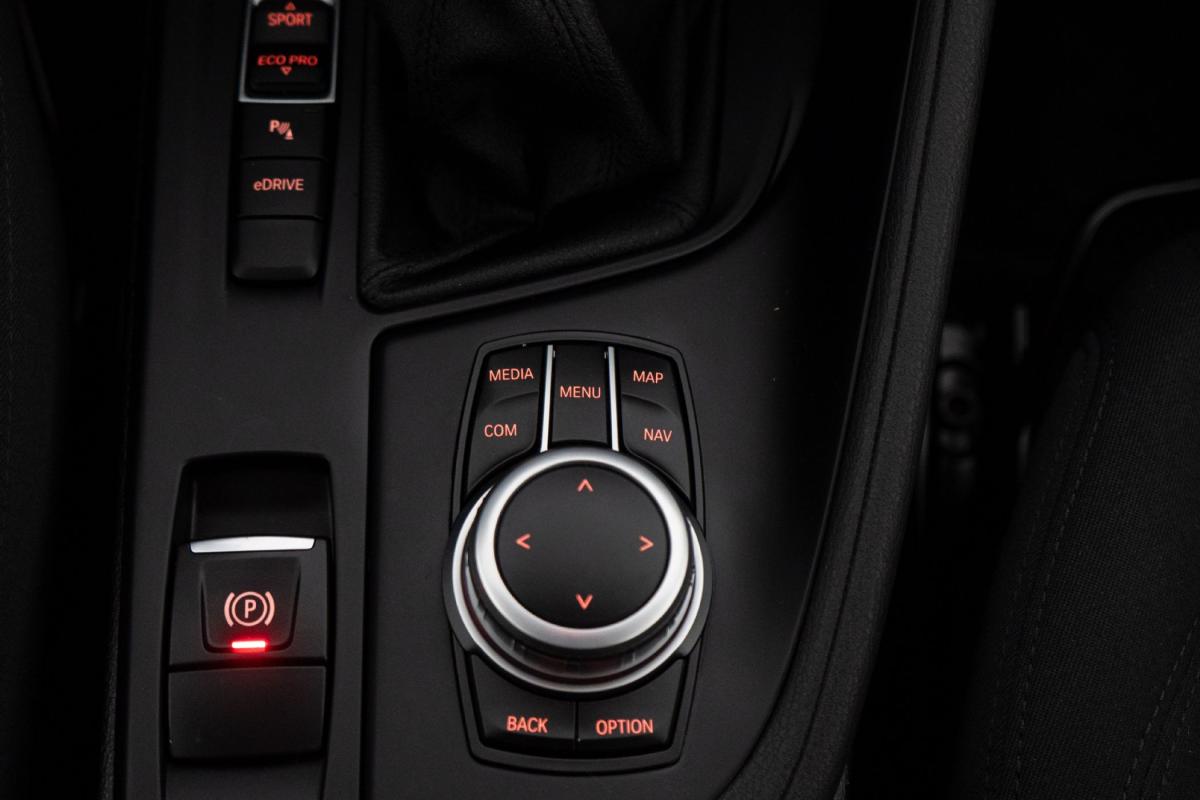 bmw-x1-2021-hibrido-a-gasolina-1499cc