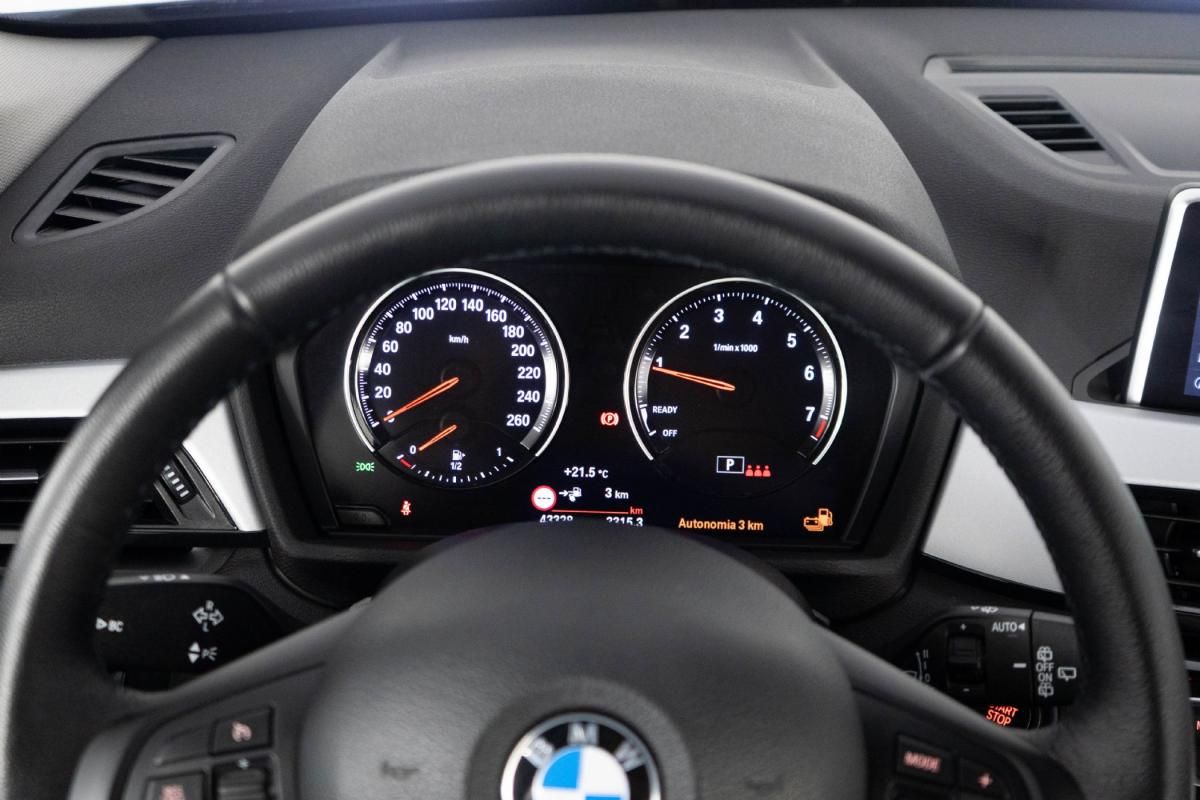 bmw-x1-2021-hibrido-a-gasolina-1499cc