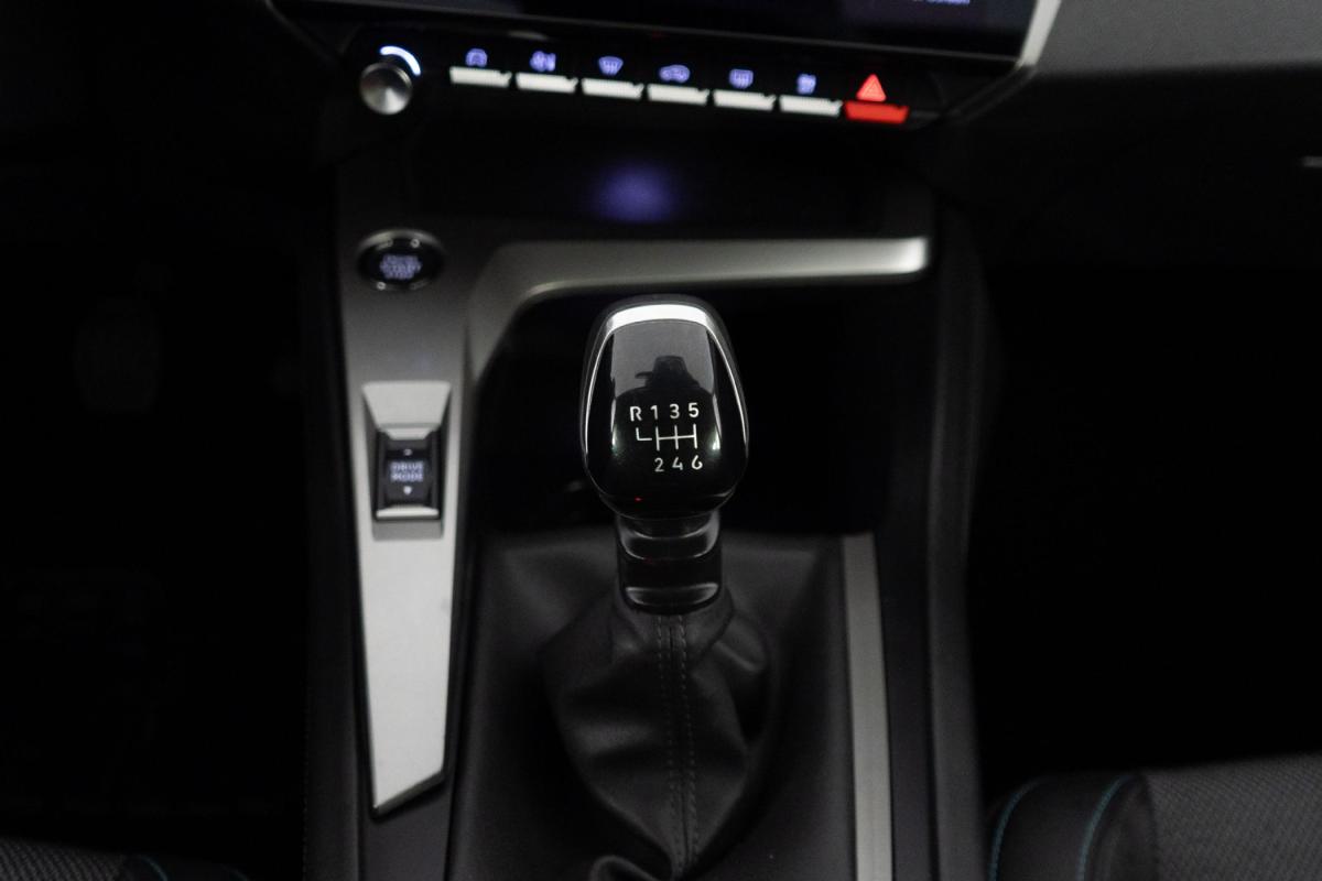peugeot-308-2024-gasolina-1199cc