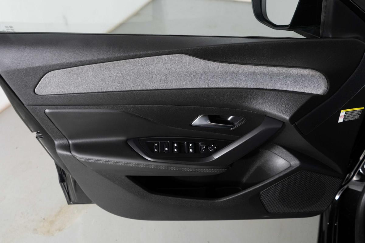 peugeot-308-2024-gasolina-1199cc