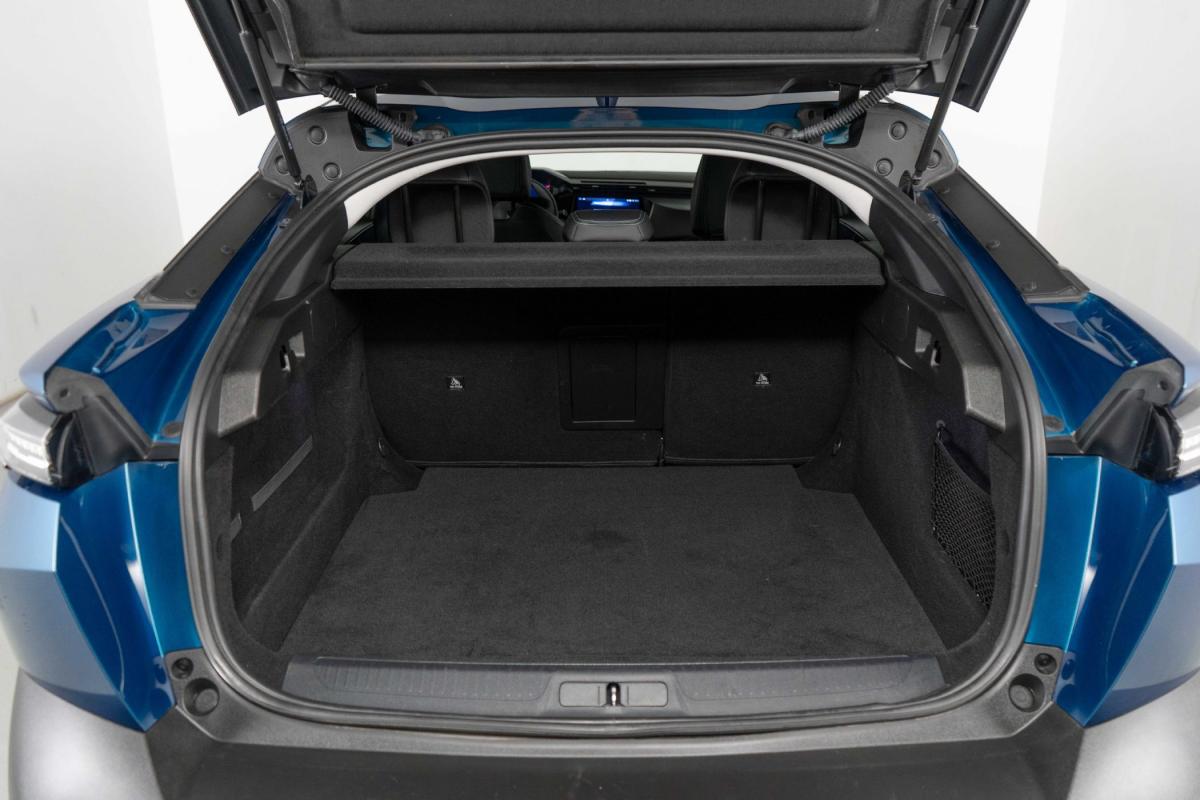 peugeot-408-2025-gasolina-1199cc