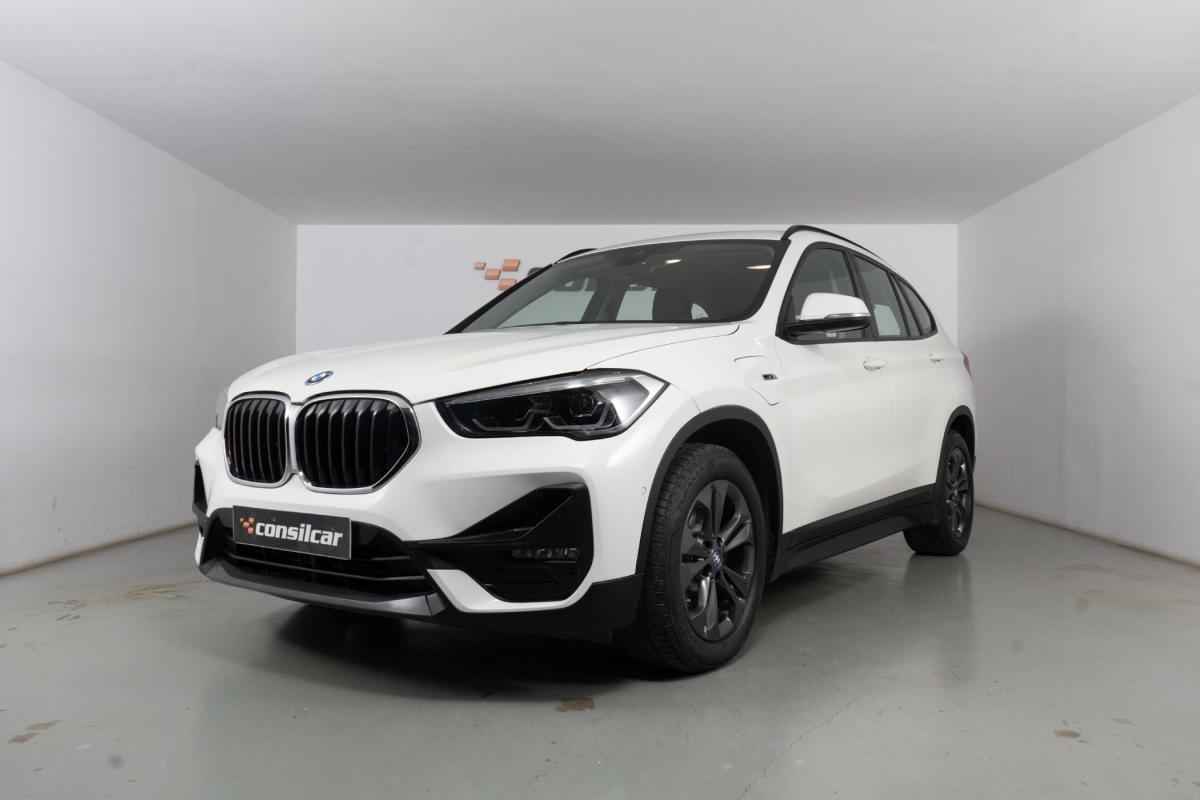bmw-x1-2022-hibrido-a-gasolina-1499cc