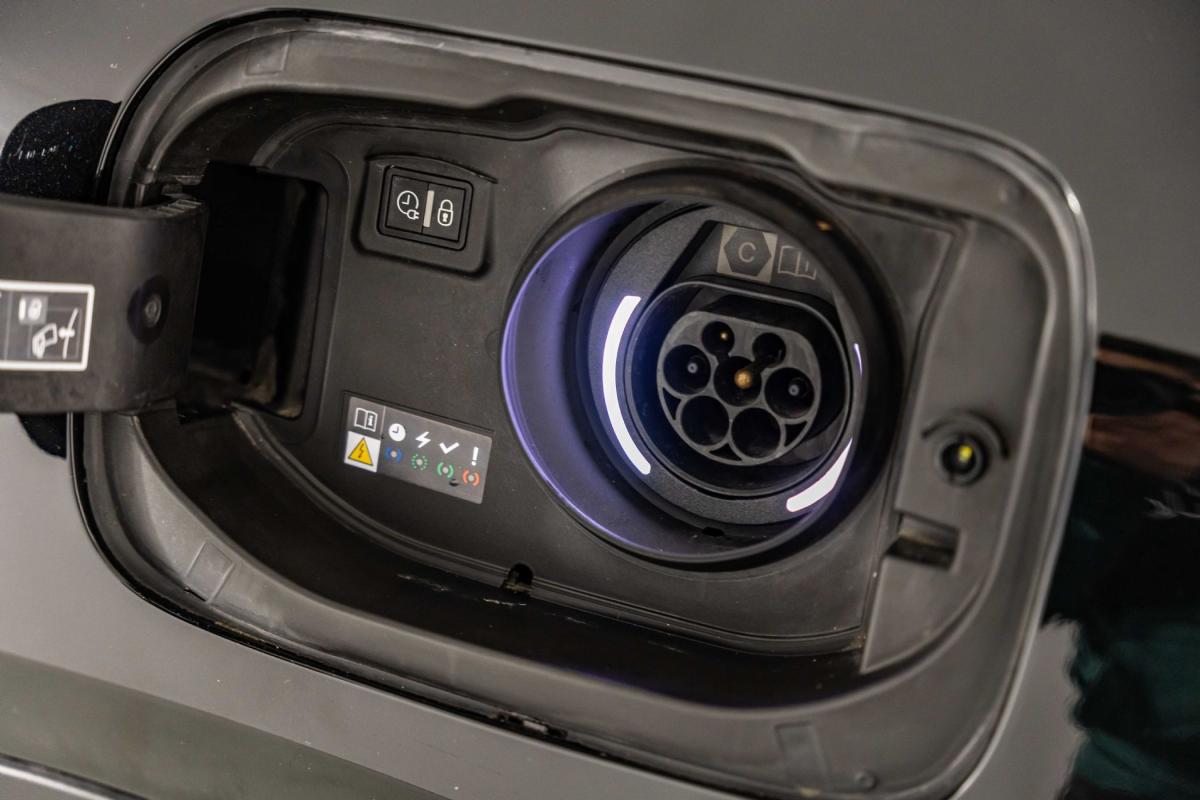 citroen-c5-x-2023-hibrido-a-gasolina-1598cc