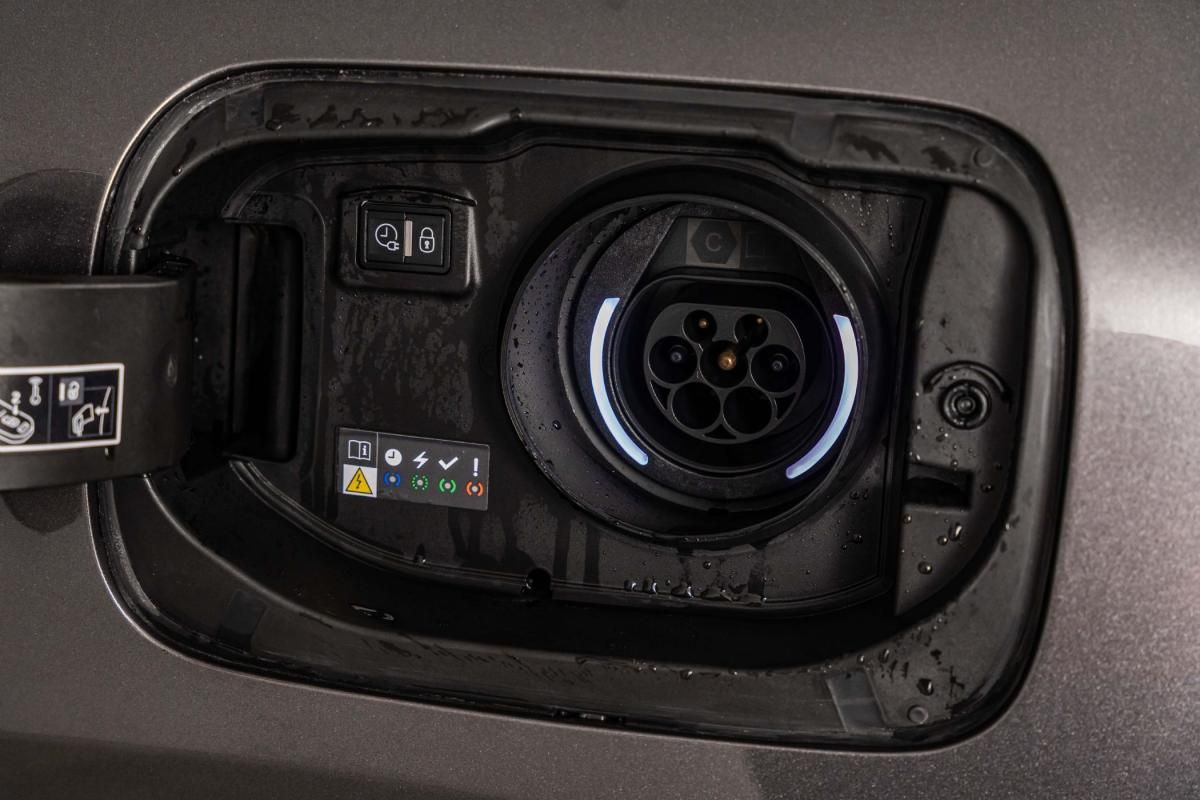 citroen-c5-x-2024-hibrido-a-gasolina-1598cc