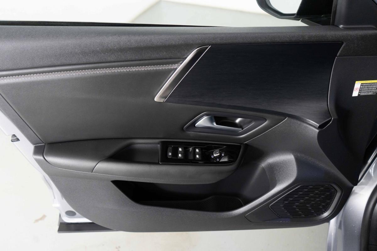 citroen-c5-x-2024-hibrido-a-gasolina-1598cc