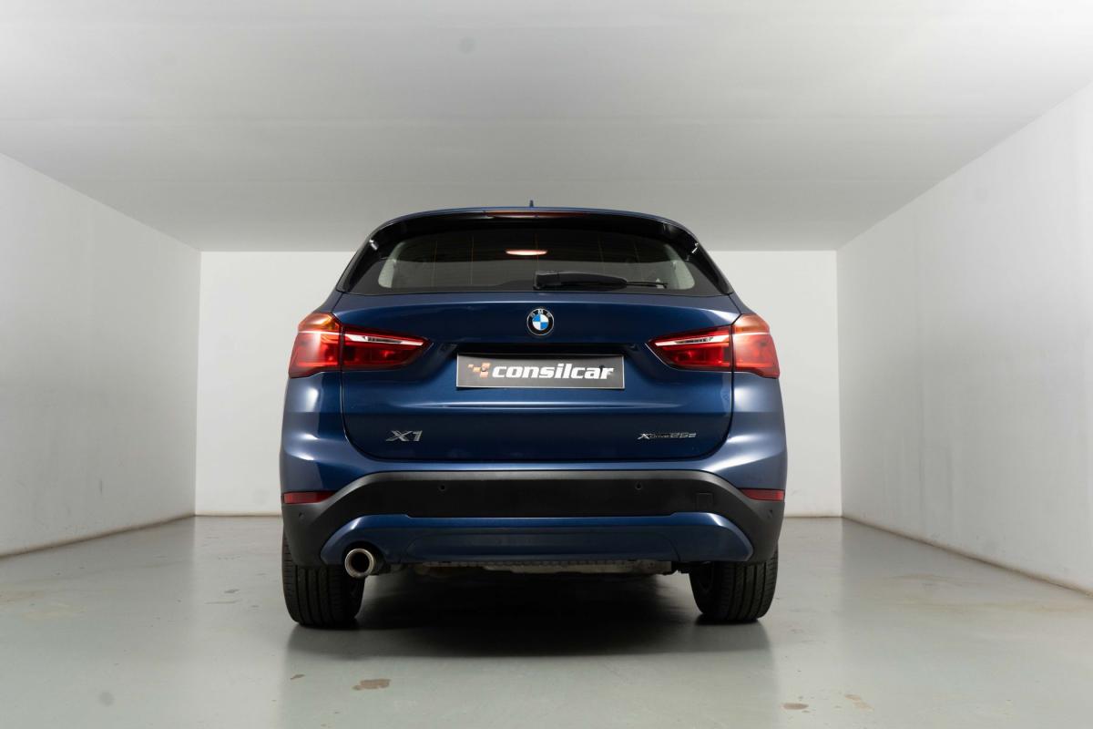 bmw-x1-2021-hibrido-a-gasolina-1499cc