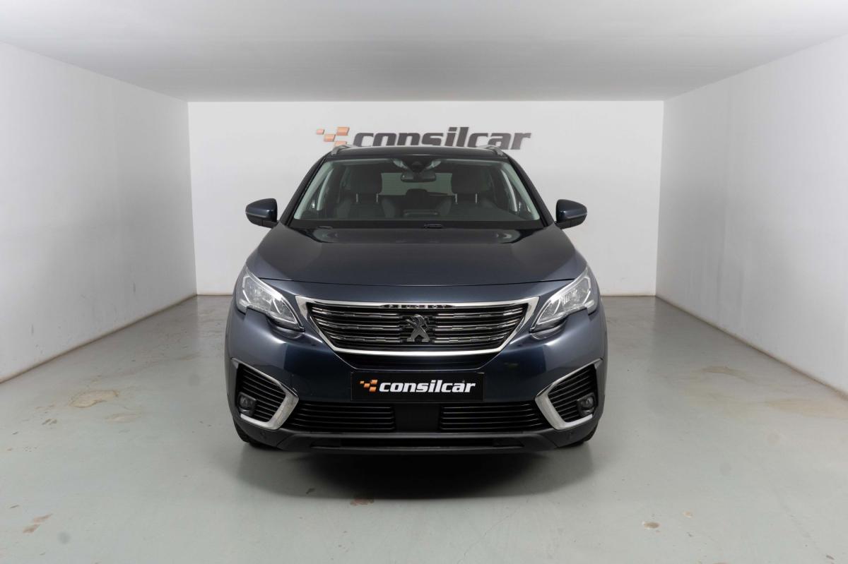 peugeot-5008-2019-gasolina-1199cc