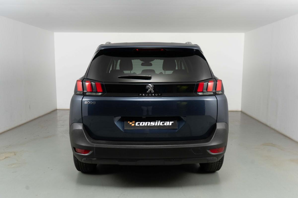 peugeot-5008-2019-gasolina-1199cc