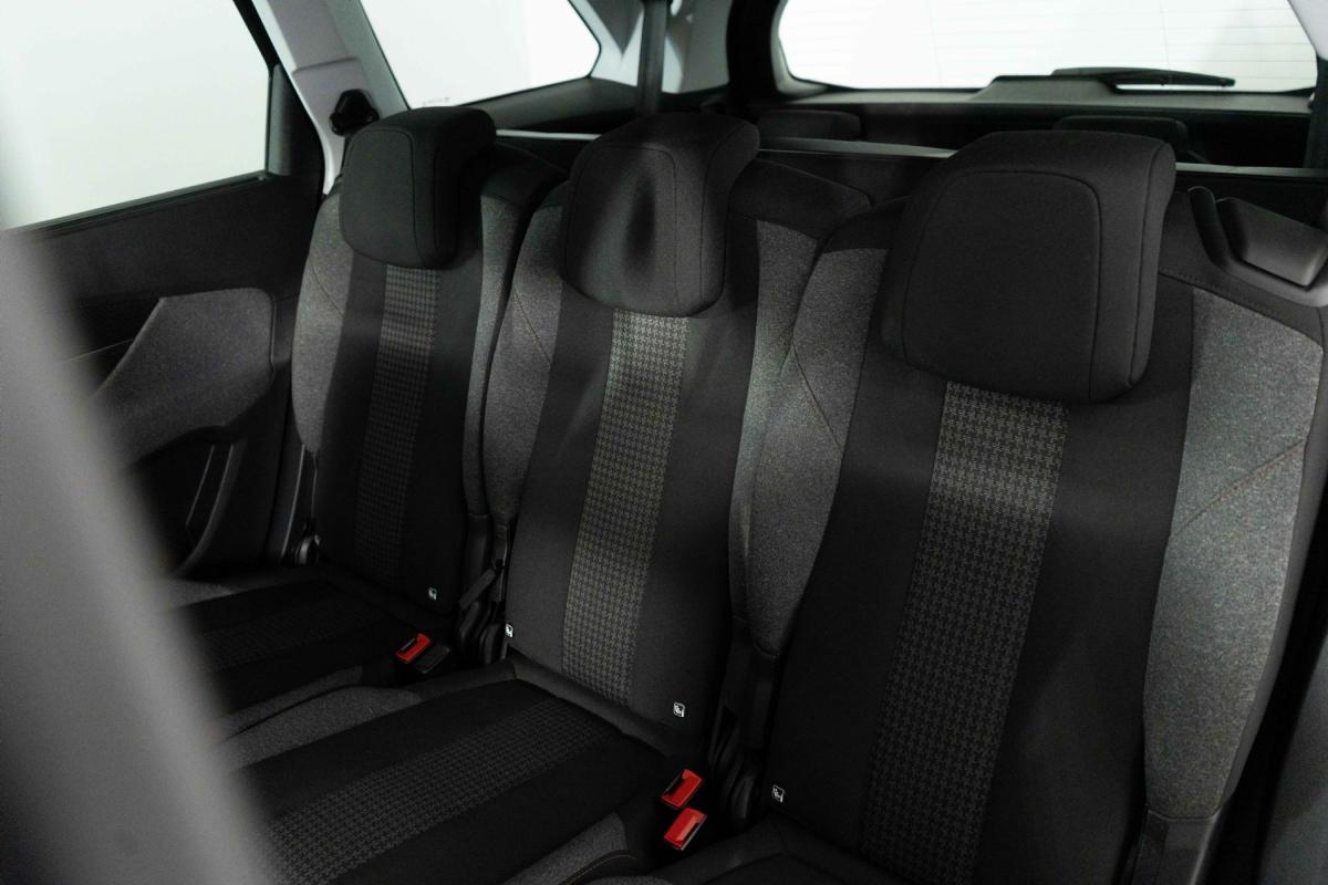 peugeot-5008-2019-gasolina-1199cc
