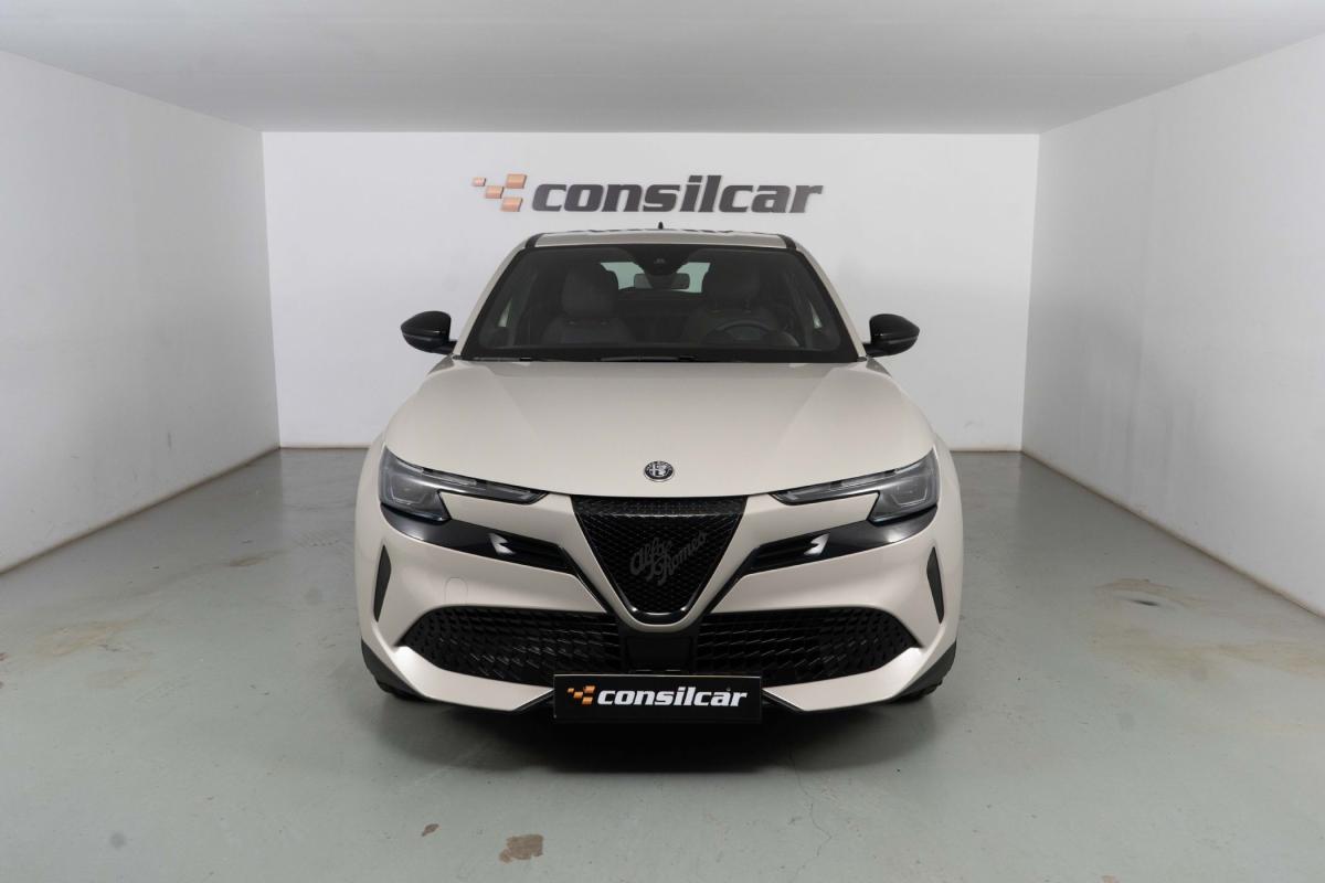 alfa-romeo-junior-2025-eletrico-0cc