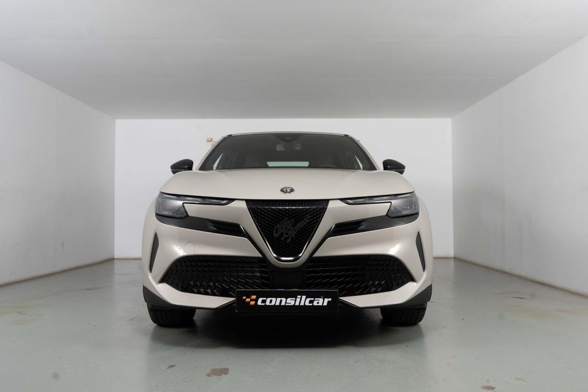 alfa-romeo-junior-2025-eletrico-0cc