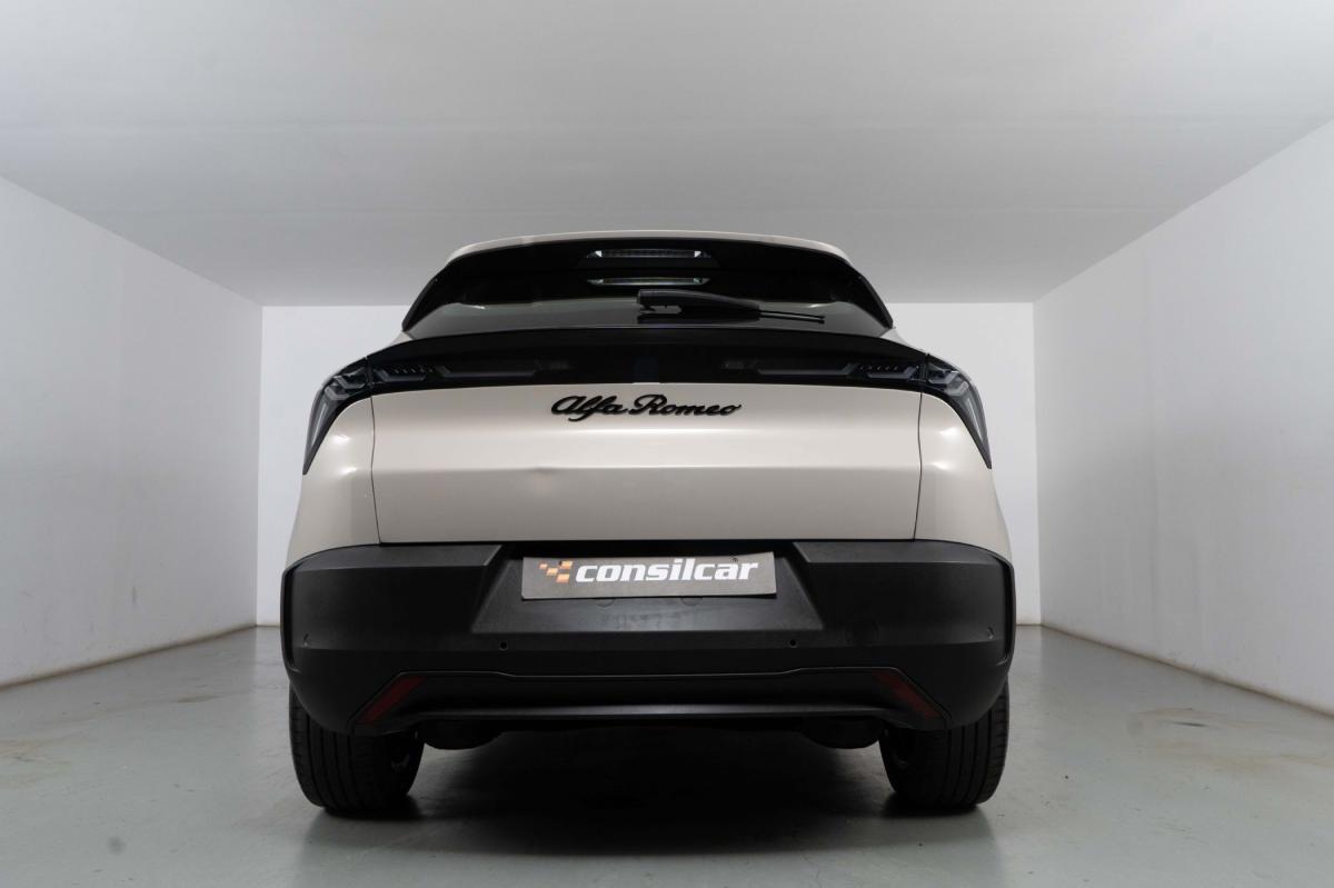 alfa-romeo-junior-2025-eletrico-0cc