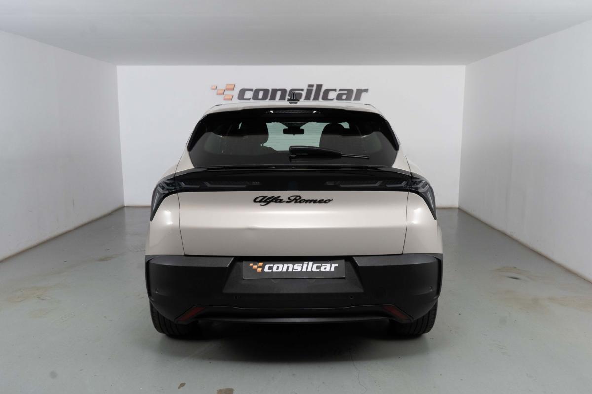 alfa-romeo-junior-2025-eletrico-0cc