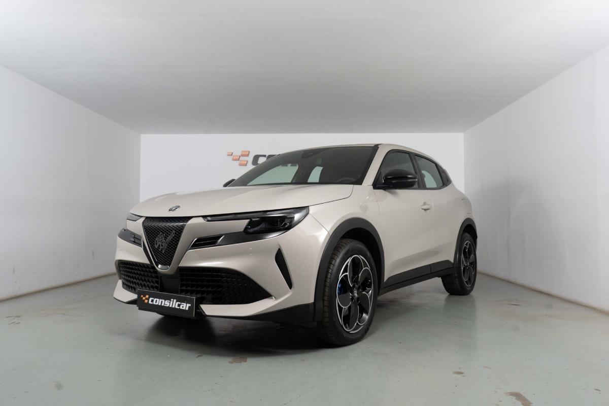 alfa-romeo-junior-2025-eletrico-0cc