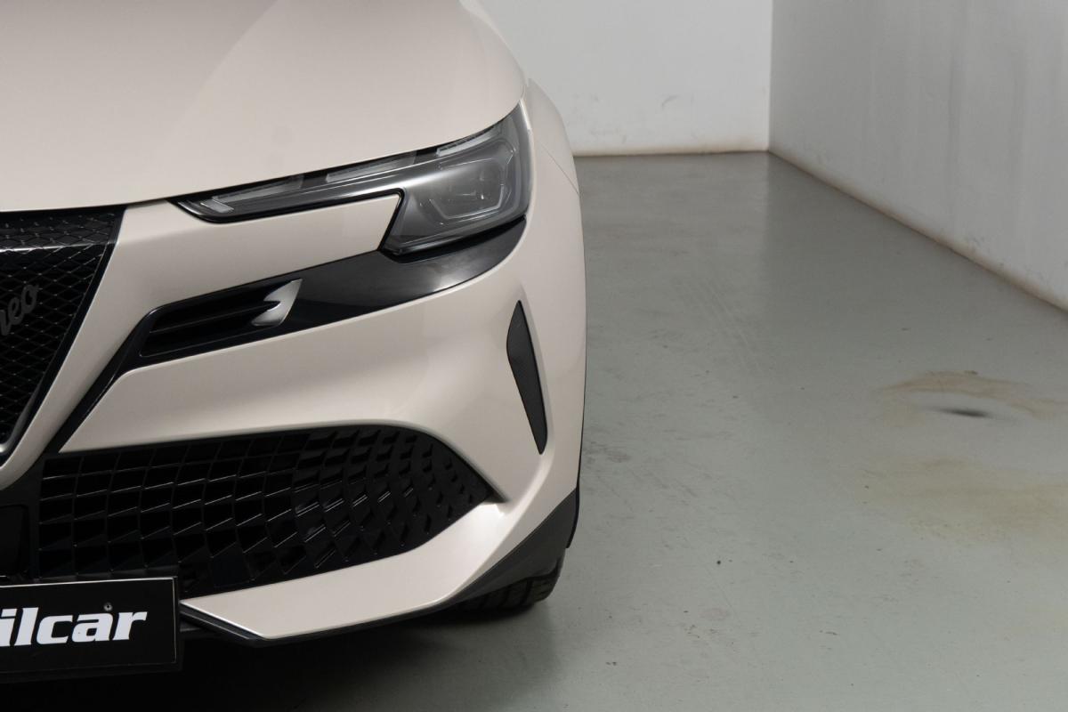 alfa-romeo-junior-2025-eletrico-0cc