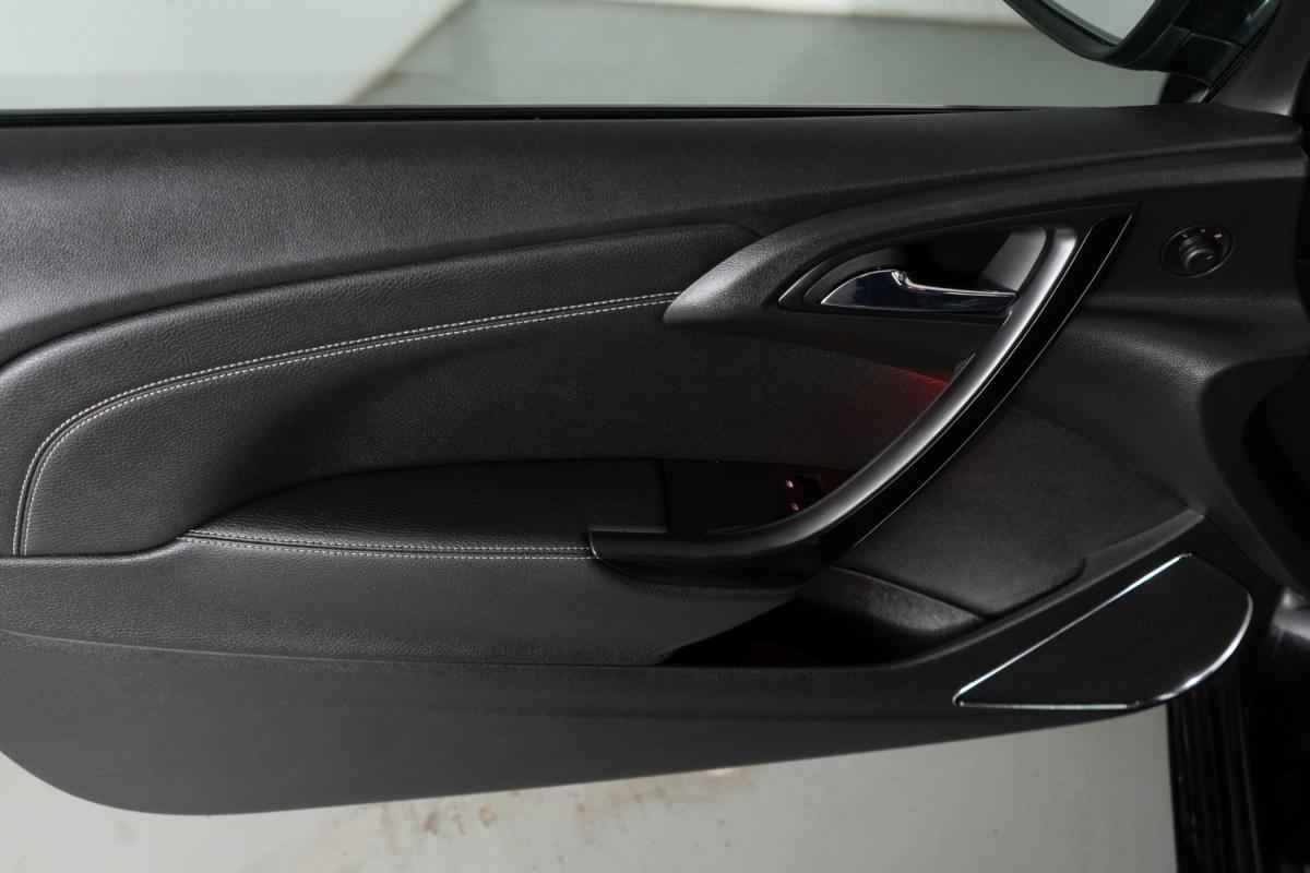 opel-astra-gtc-2018-gasolina-1598cc