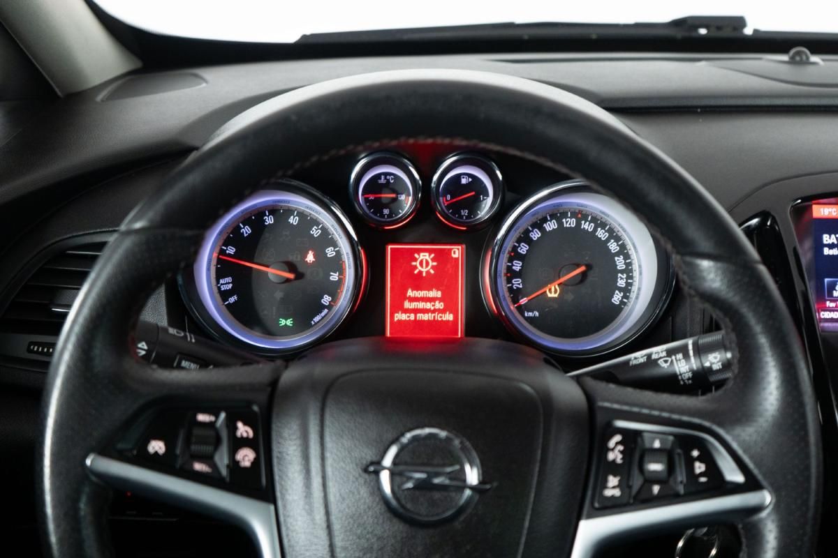 opel-astra-gtc-2018-gasolina-1598cc