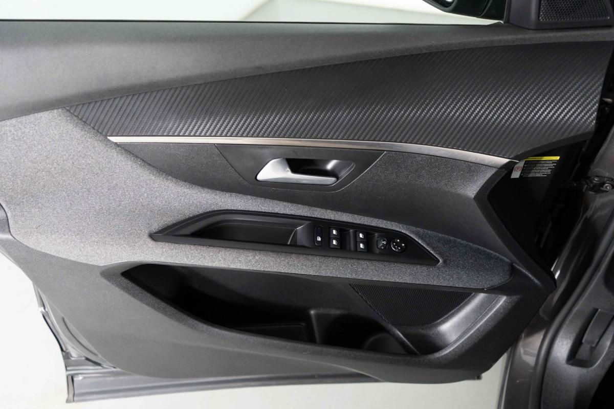 peugeot-5008-2022-gasolina-1199cc