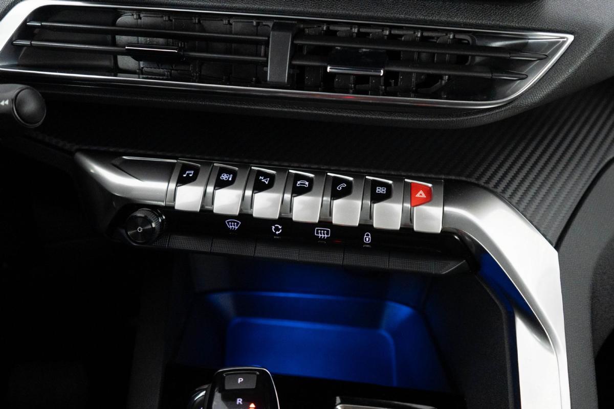 peugeot-5008-2022-gasolina-1199cc