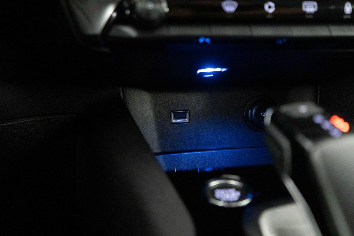 peugeot-5008-2022-gasolina-1199cc