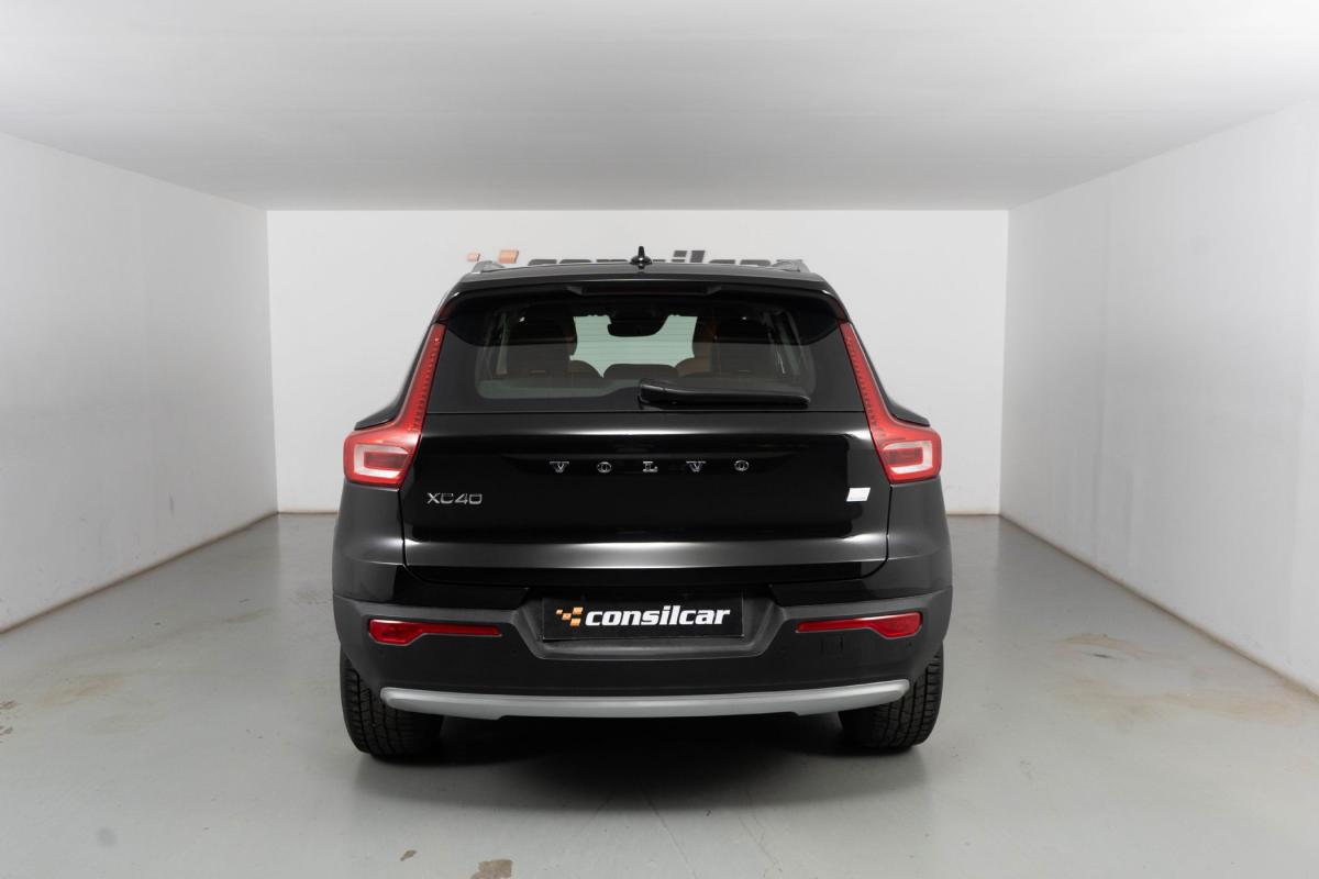 volvo-xc40-2021-hibrido-a-gasolina-1477cc