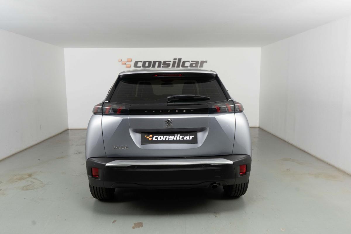 peugeot-2008-2022-gasolina-1199cc