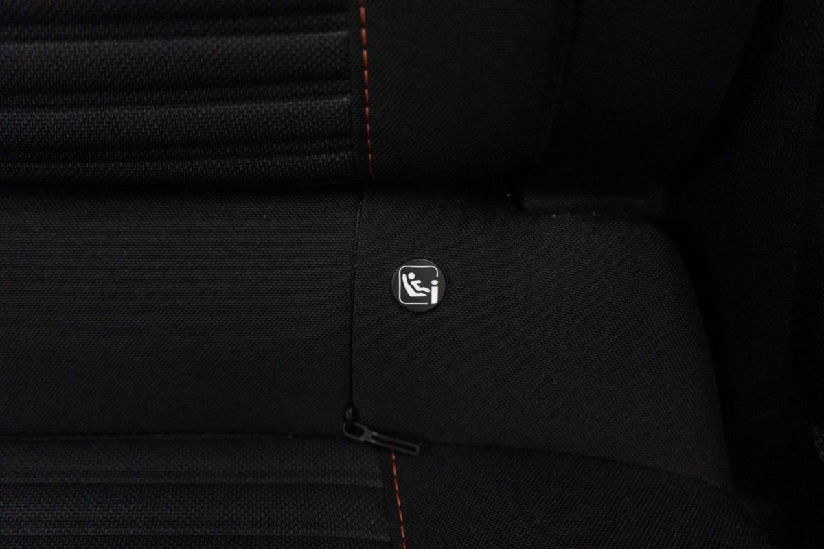 peugeot-2008-2022-gasolina-1199cc