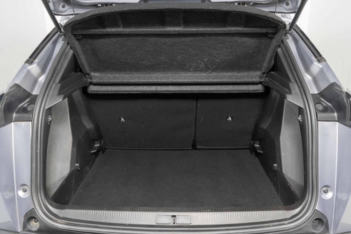 peugeot-2008-2022-gasolina-1199cc