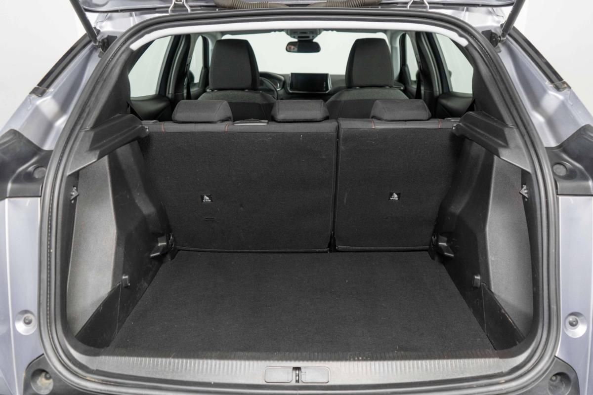 peugeot-2008-2022-gasolina-1199cc