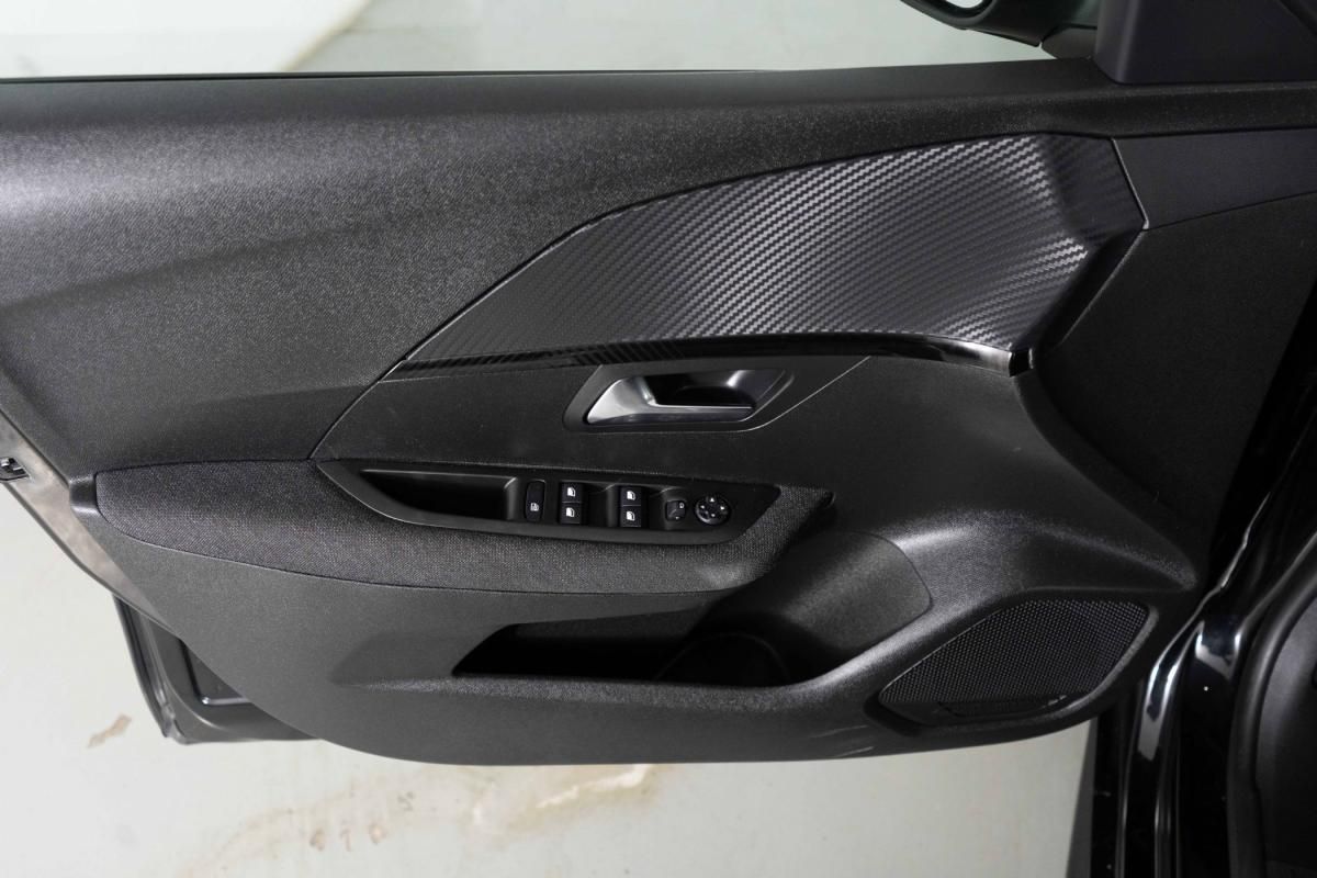 peugeot-208-2025-gasolina-1199cc