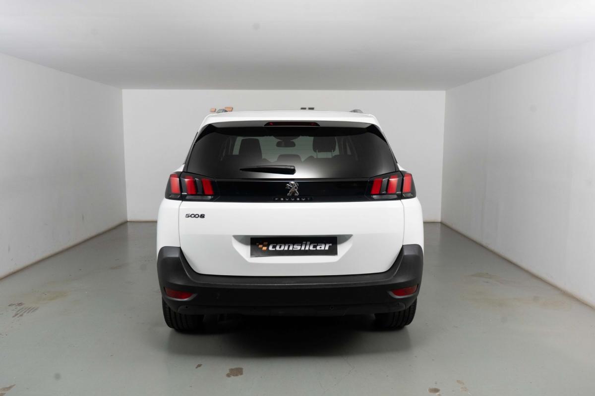peugeot-5008-2019-gasolina-1199cc